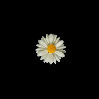 50 Peças de 13mm DIY Branco Margarida Flor de Resina Flatback Cabochão de Jóias Telefone Decoração Nenhum Furo de Decoração de Casa de Venda Quente
